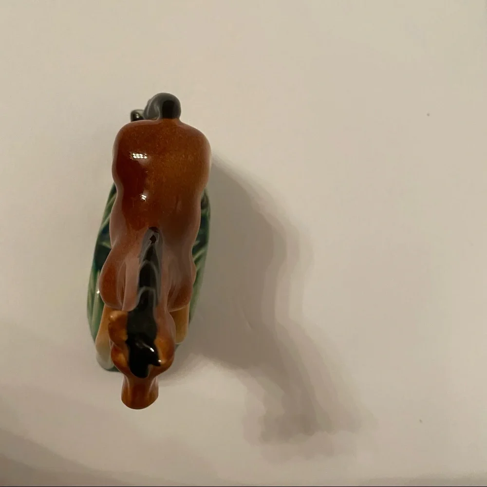 HORSE FIGURINE FIGURE CHINA PORCELAIN BROWN GREEN VINTAGE EQUINE HOME ACCENT